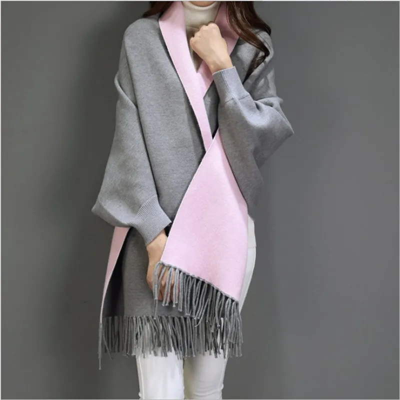 Winter high-end multifunctional warmth with sleeves imitation cashmere double-sided temperament scarf shawl padded cloak
Winter high-end multifunctional warmth with sleeves imitation cashmere double-sided temperament scarf shawl padded cloak