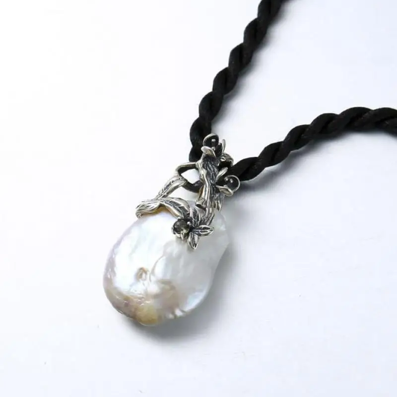 Женское ожерелье с подвеской из серебра 925 пробы жемчугом неправильной формы в