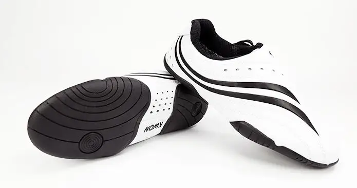 original KWON taekwondo shoes Kwon MOVE taekwondo shoes Non-slip anti-squat high performance master shoes big size 47 46 etc