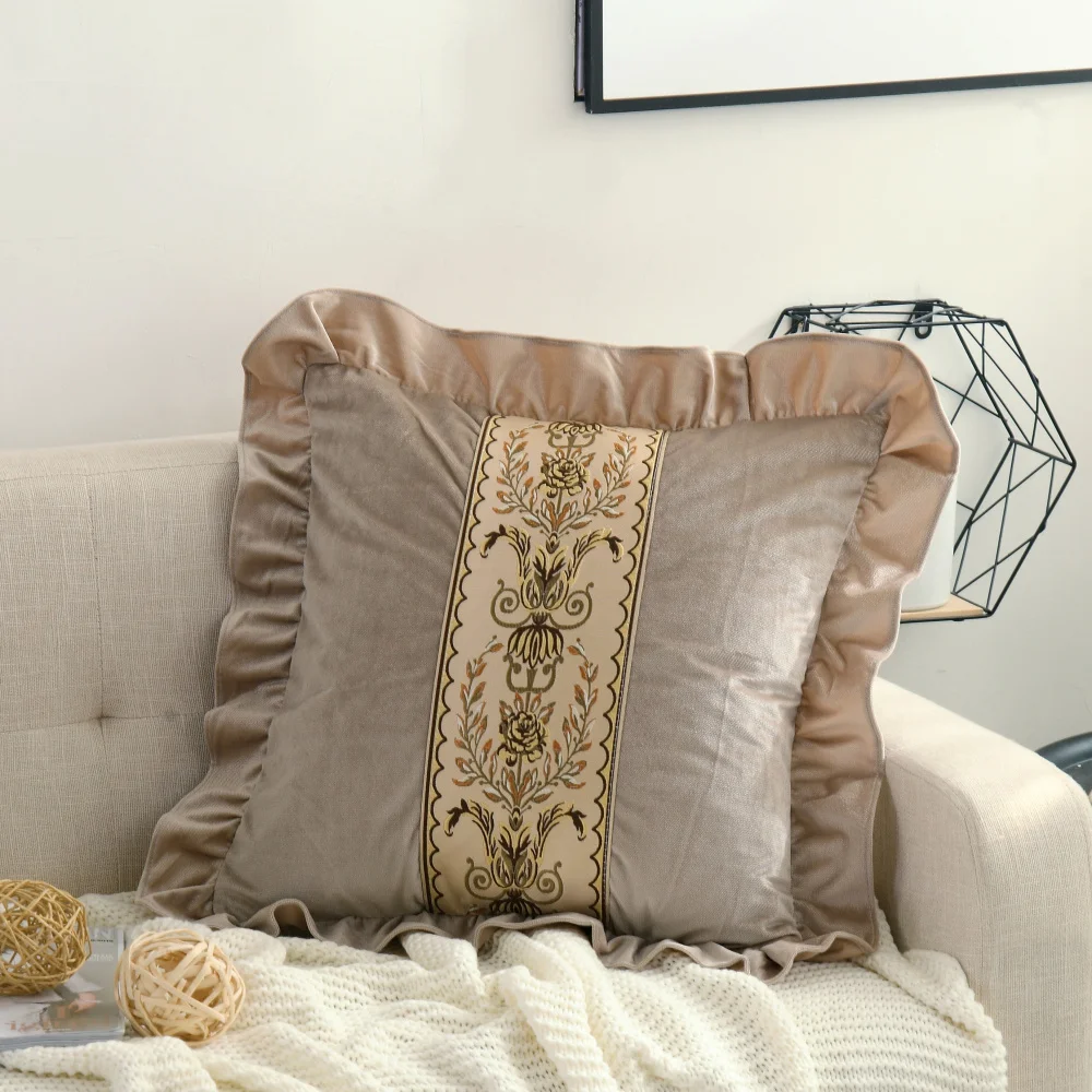 Luxury Patchwork Embroidery Lace Design Flower Velvet Cushion Cover Pillow Cover Pillowcase Home Decorative Sofa Throw Pillows - Цвет: C