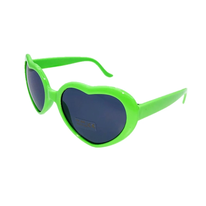 

Multi-color cute heart-shaped sunglasses Women fashion street street shot travel sunglasses men toned retro UV400 lentes de sol
