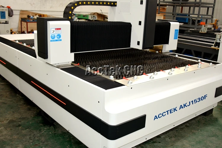 CNC Raycus 500 Вт 1000 Вт 2000 Вт волоконный лазерный станок для резки стальных пластин/станок для резки металла с ЧПУ 1530 1325