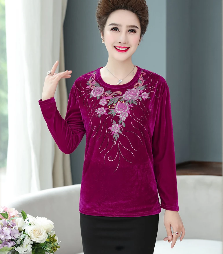 rose red Новая осенняя одежда для женщин среднего возраста Вельветовая футболка с длинными рукавами с вышивкой Плюс Размер Женская футболка T654 - Цвет: rose red
