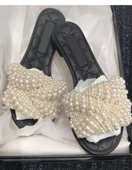 

2020 new pearl flat women's slippers fashion outer wear open-toed sandals women's figure-out wear vacation beach womens shoes
