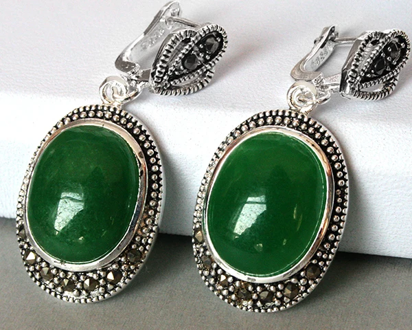 

VINTAGE 925 SILVER GREEN JADE MARCASITE DANGLE HOOK EARRING 11/2"