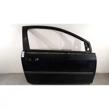 

8333502 door Front Right Ford Focus Hatchback (CHAP) 2.0 Trend