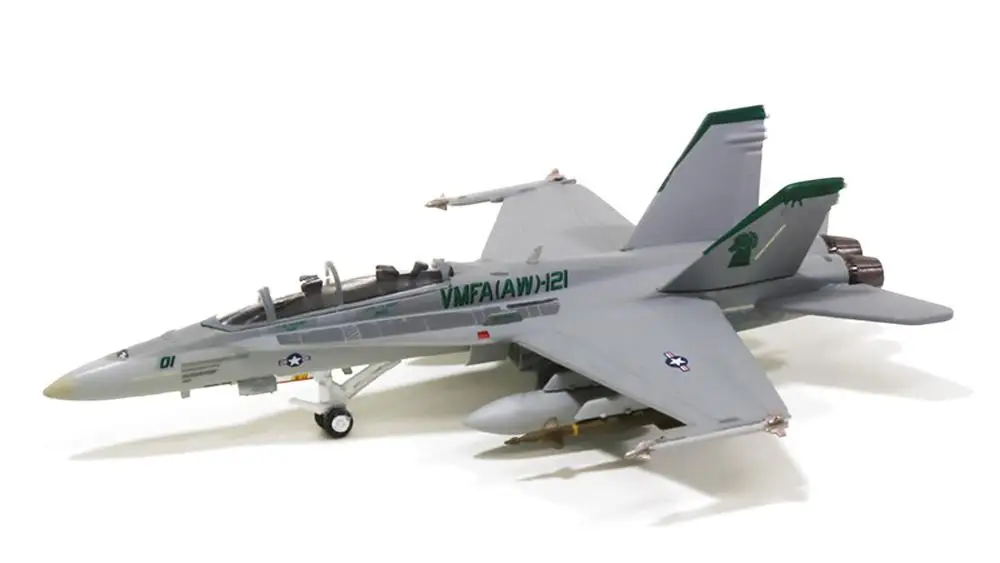 HOGAN F/A-18D VMFA(AW)-121 Зеленые Рыцари VK01 1/200 литая модель самолета