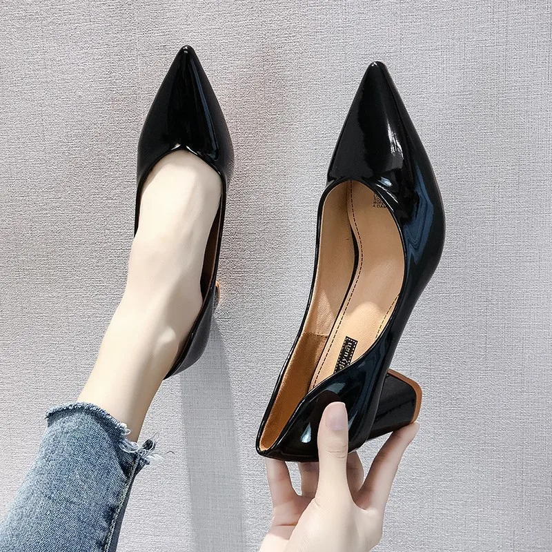 

2019 Autumn New Style High Heel Shoes Chunky Heel Pointed French GIRL'S Online Celebrity Hipster Thin Heeled Versatile Shoes Wom