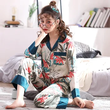 

New hit color lapel female long-sleeved home service suit soft silk flower print sexy female pajamas pajama set