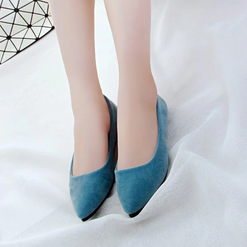 

Freeshipping 2019 Spring And Autumn Square Toe Single Shallow Mouth Soft Bottom Comfortable Beanie Flat Woman Shoes Basic