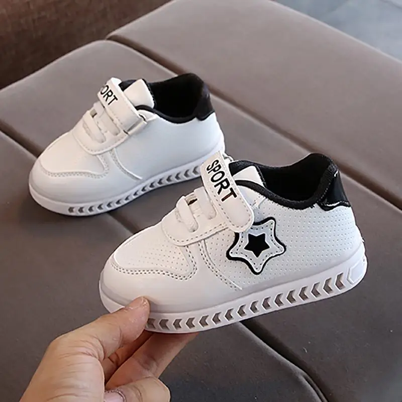 Children Casual Shoes Boys Girls Fashionable Star Print LED Light Net Breathable Soft Running Sports Walking Shoes