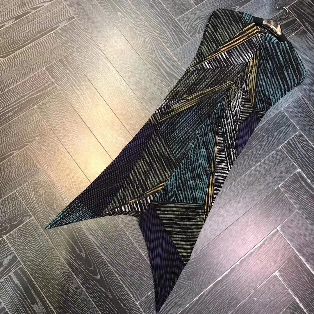 Новое летнее плиссированное платье Miyake с круглым вырезом и неровным принтом в стиле ретро