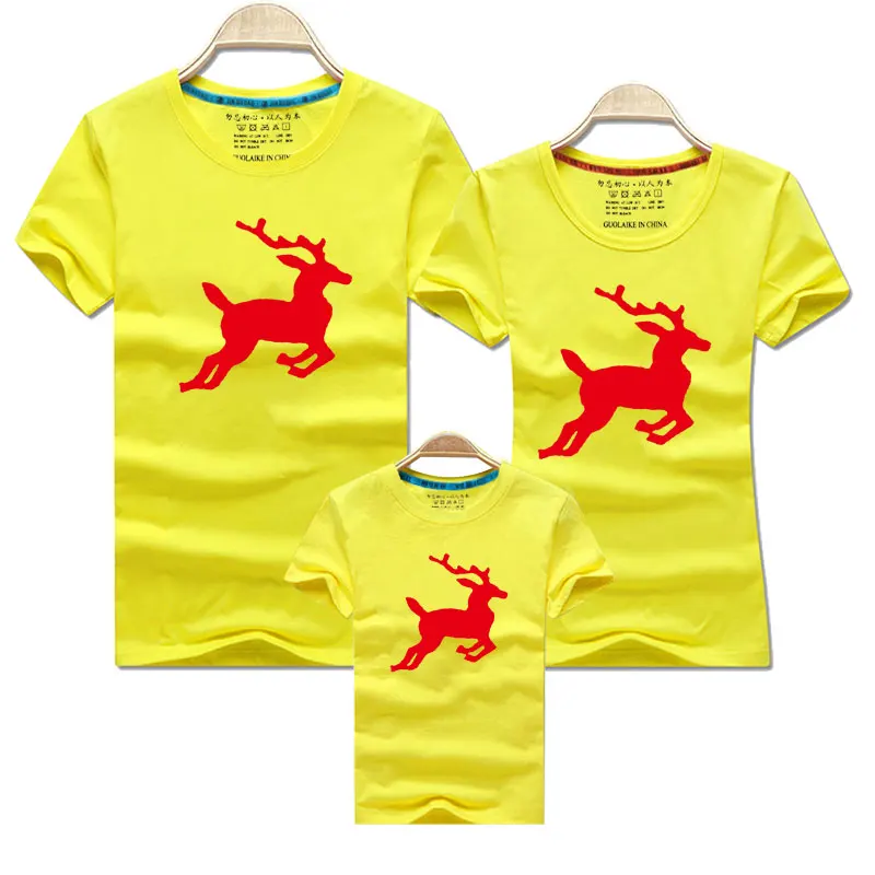 Christmas Family Look Deer Mommy and Me Clothes Christmas Matching Family Clothing Sets Mother Daughter Father Baby T-shirt - Цвет: Yellow