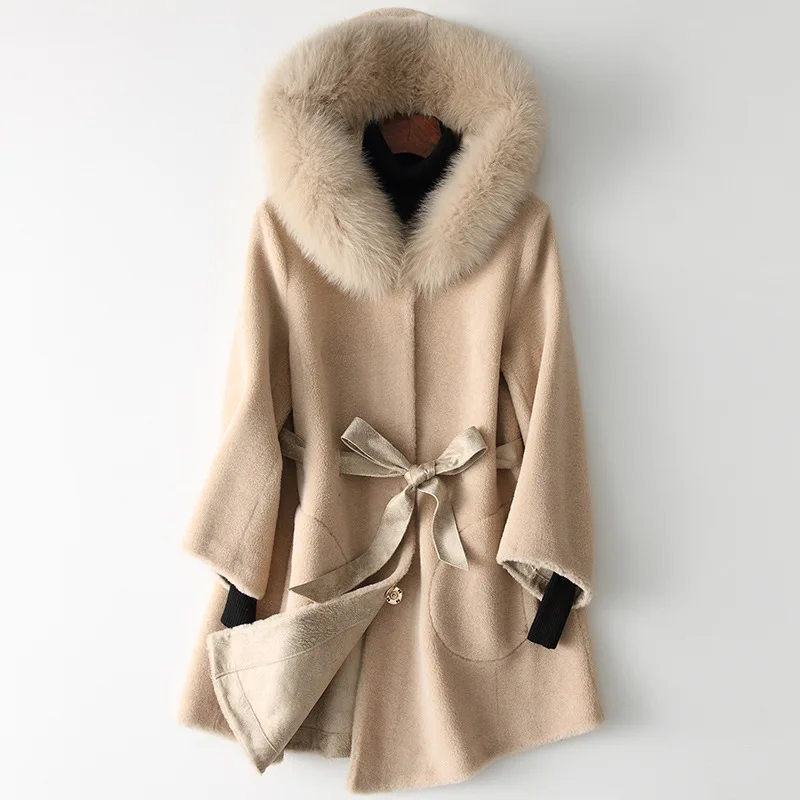 2019 new sheep shear fur coat mid long female fox fur collar