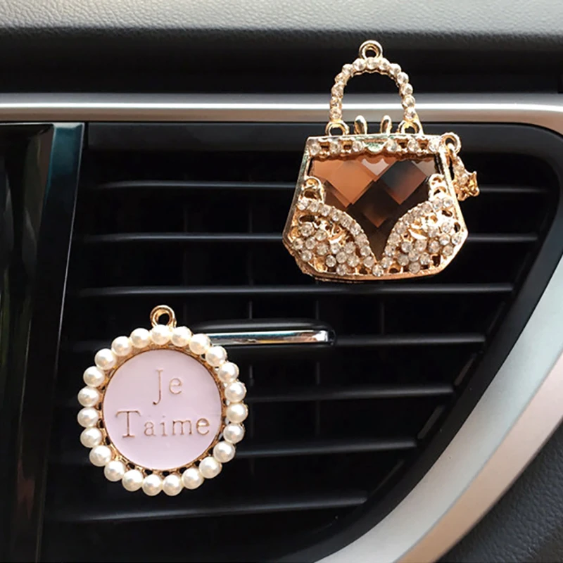 Buy Air Gloss Natural & Organic Premium Leather Raxine Car Perfume with  Labelle Fragrance | Long Lasting Hanging Car Air Freshener with 2 Perfume  Cakes | Car Air Freshener Pack of 1