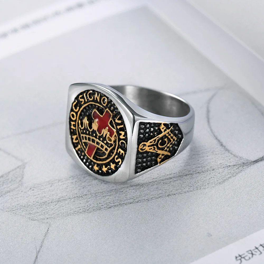 

Europe And America Hot Sales Religious Totem Masonic Crown Logo between Gold Titanium Steel Ring Templar Ring