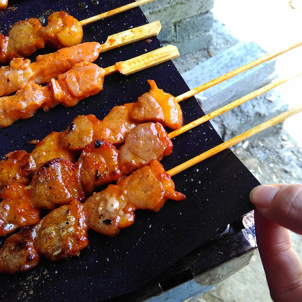 1-5-6-10-20pcs-Reusable-Non-Stick-BBQ-Grill-Mats-Baking-Mat-Outdoor-Cooking-Grilling.jpg 1/5/6/10/20 db Újrahasznosítható Nem Tapadós Grill Szőnyegek Sütő Szőnyeg Kültéri Főzési Grillező Lap Hőállóság Kemencék Sütőpadlemez - Image 2