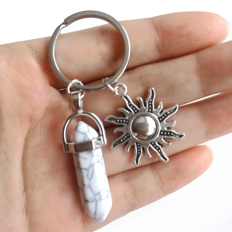 Natural Stone Hexagonal Column Keychain For Women Pink Quartz Crystal Stone Key Chains With Sun Moon Charms Trinket Couple Gift - Цвет: Gray Sun