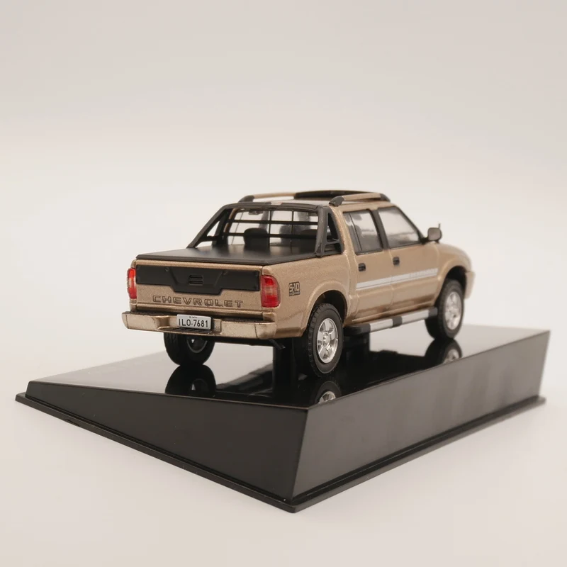 Auto Inn ixo 1:43 Chevrolet S 10 Deluxe 2 5 кабина Dupia 2009 модель автомобиля под давлением игрушечный