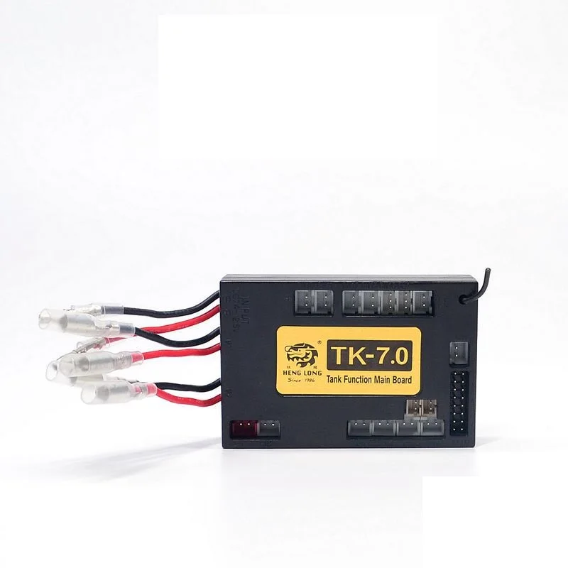 henglong 1/16 2.4G RC tank 7.0 version radio controller + 7.0 version 2.4G receiver/main board 4