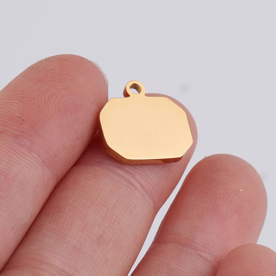 10703926091_1530176299