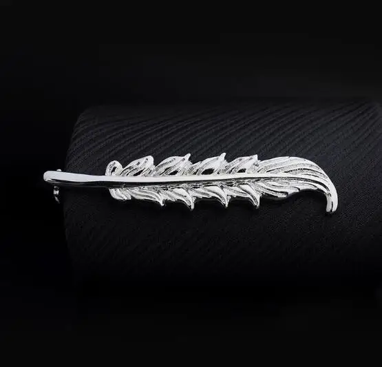 Silver Feather 20 шт. медный зажим для галстука, музыкальные ноты/курительная трубка/автомобиль/гитара/Крючок для рыбы/перо/Пуля зажим для галстука, булавки для галстука, мужские ювелирные изделия, смешанный заказ - Окраска металла: Silver Feather