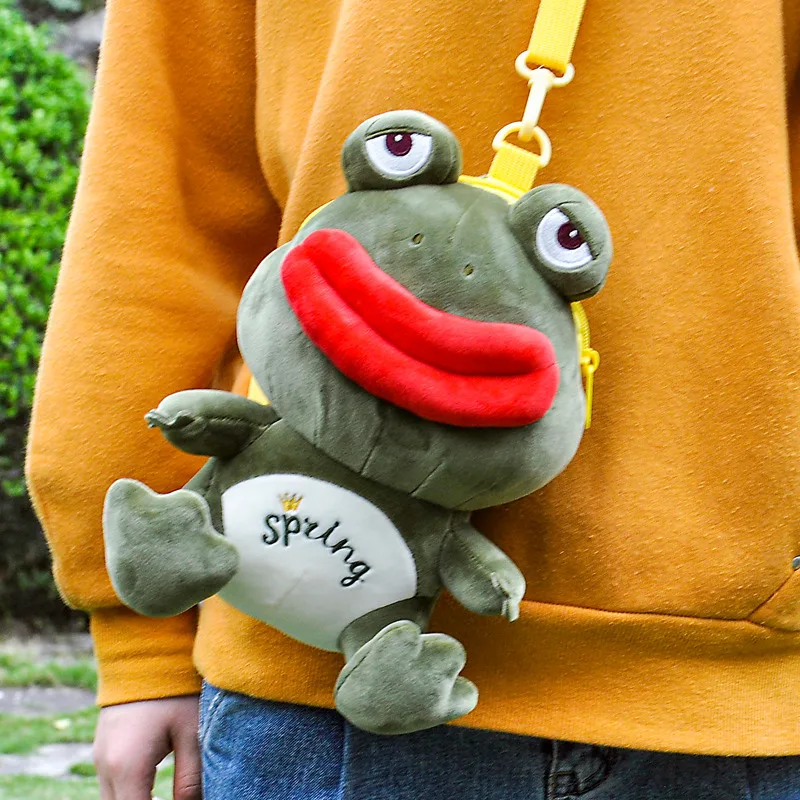 

Funny Frog Plush Bag Kawaii Should Bag Cartoon Stuffed Green Frog Travel Bag For Children saddle bag Cute Phone Bag Money Bag