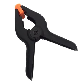 

A word clip, a clip, a plastic clip, a photographic background, a cloth clip, a nylon clip, a spring clip，size：110*80