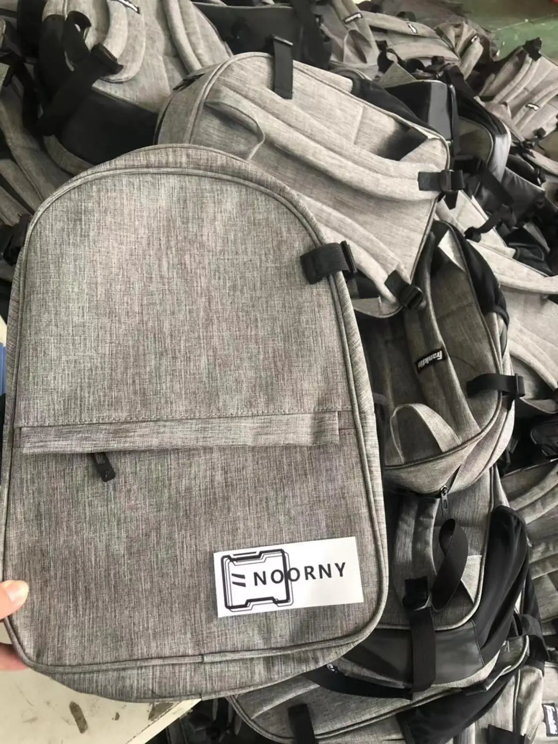 

NOORNY concise fashion atmosphere backpack for school work