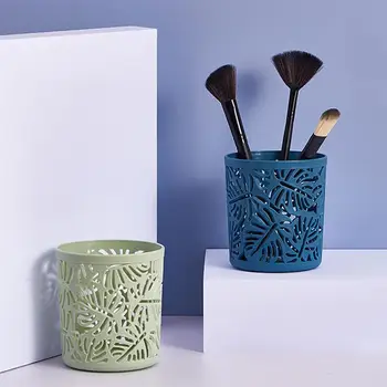 

3pcs Hollow-out Pen Holder Pencil Container Desktop Stationery Organizer (Random)
