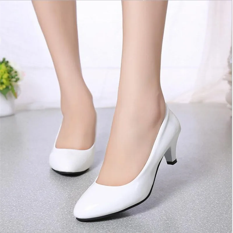 Women's Leather Med Heels New High Quality Shoes Classic Black&White Pumps for Office Ladies White High Heels Red Sexy Heels