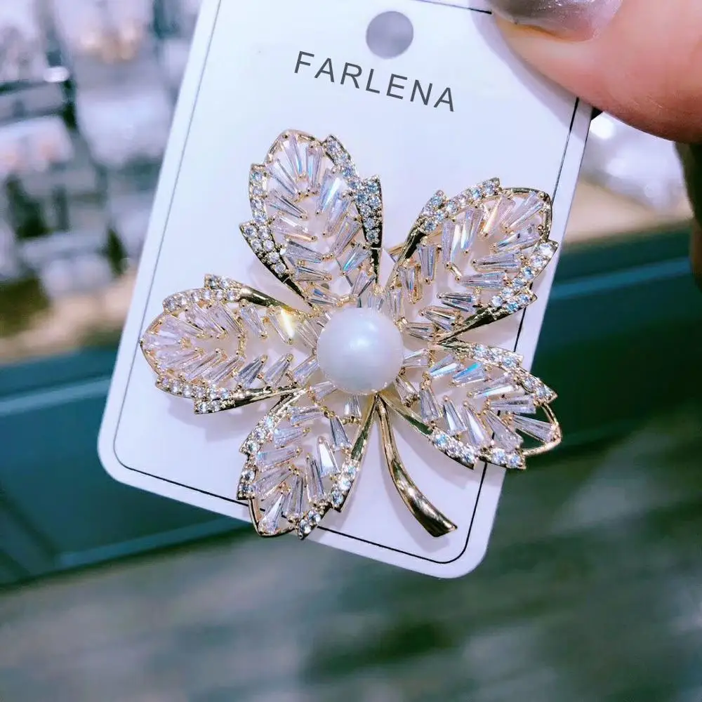 gold leaf Украшения farlena Циркон Кристалл Брошь для женщин Мода бабочка цветок шарф с брошью булавки - Окраска металла: gold leaf