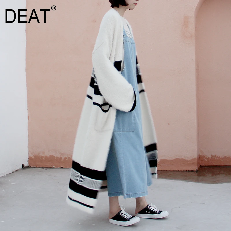 

[DEAT] 2019 New Spring V-Neck Long Sleeve Spliced Print Pattern Striped Loose Big Size Knitting Sweater Women Fashion Tide JY00