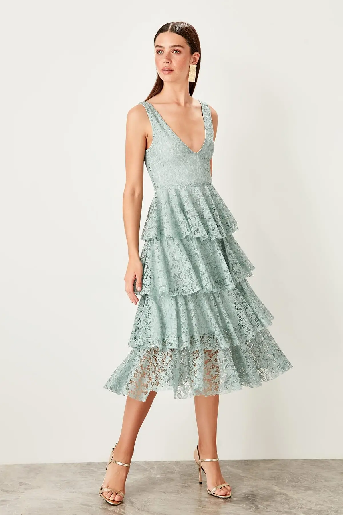 

Trendyol Mint Ruffle Detail Dress TPRSS19DU0223