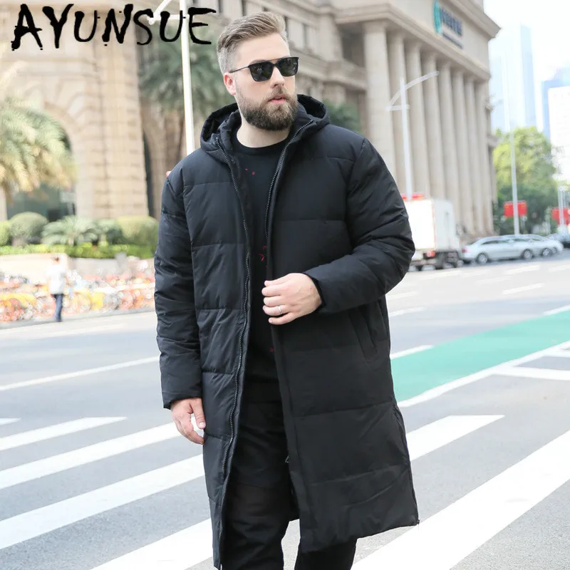 AYUNSUE пуховик Для мужчин платье с открытыми плечами большой размер зимнее пальто Для мужчин длинный белый пуховик на утином пуху пуховик Теплая мужская ветровка 203WM YY1302