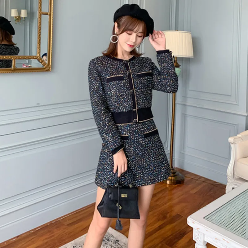 

High Quality Autumn Winter 2 Piece Set Suits Runway Women Plaid Tassels Long Sleeve Pearls Jacket Coat + Mini Tweed Skirt Sets