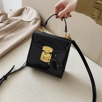 

Leather Female Shoulder Messenger Bags Mini Patent Leather Crossbody Bags for Women New Luxury Designer Ladies' Travel Flap Bag