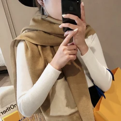 Ladies scarf