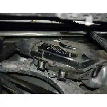 

13227392 ENGINE CLEAN FRONT OPEL INSIGNIA SALOON