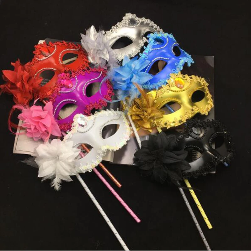50 шт./лот, новинка, ручная работа, пластик, с цветами и перьями, 4 цвета, элегантные маскарадные маски на палочках