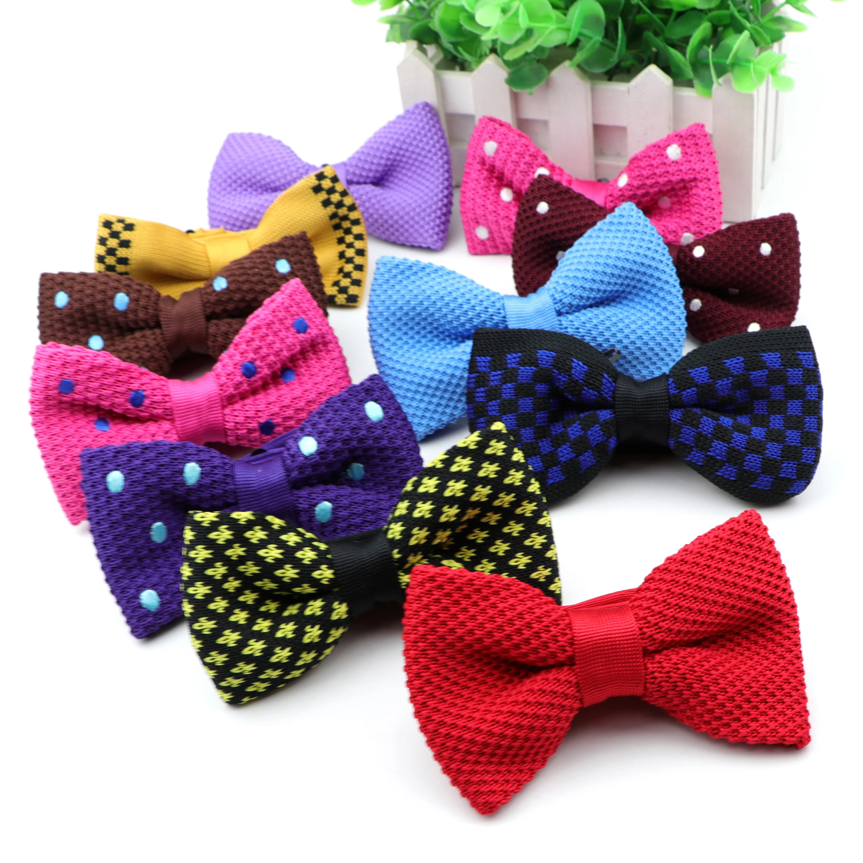 

Nice Stylish Colorful Dot Solid Plaid Striped Knit Bowties Mens Lovely Butterfly Red Blue Bow Tie Accessory Gift High Quality