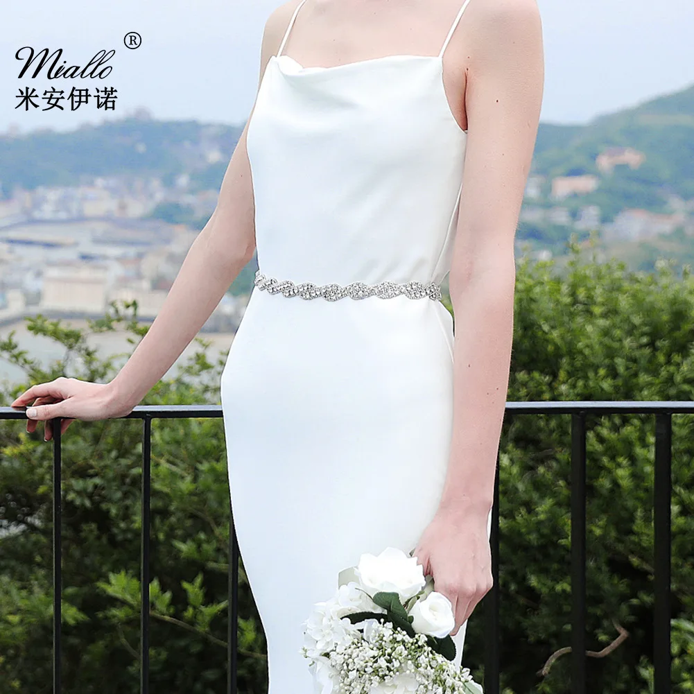 

European And American Minimalist Bride Accessories Luxury Diamond Set Body Pendant Versatile Belt Wedding Dress Chain Belt Acces