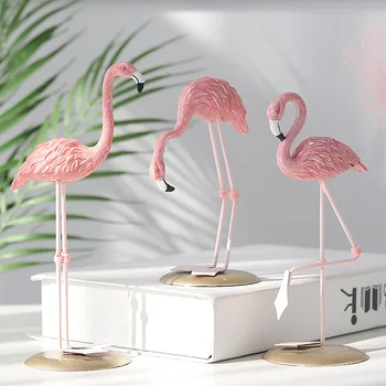 

Lovely New Arrival Flamingo Home Decor 2020 Style Resin Bird Decoration for Home/ Work Desk Decoration