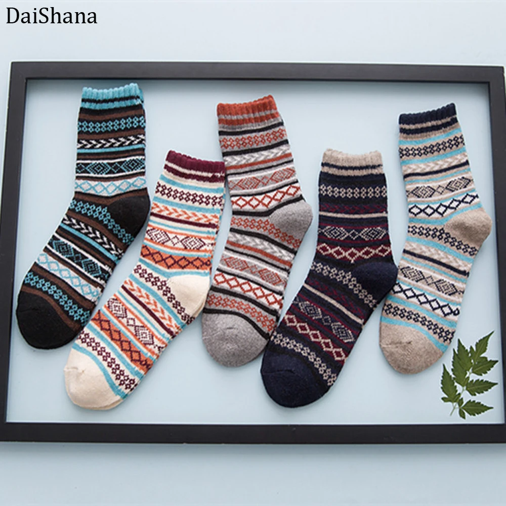 

DaiShana 1 pair Casual Man Soft Thick Warm Socks Rabbit Wool Blends Warm Winter Socks Man Retro Style Colorful Breathable Socks