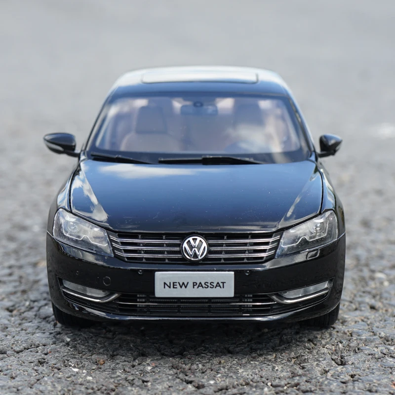 Высокое моделирование 1:18 новая модель из цинкового сплава PASSAT, Высококачественная литая металлическая коллекция и Подарочная модель автомобиля