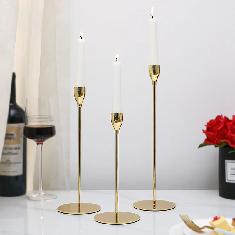 

Creative European-style plated aluminum candlestick Simple romantic props candlelight dinner Wedding table decoration