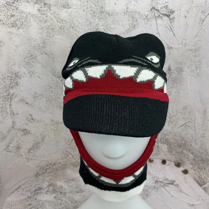 MXMA Outdoor Warm Shark Knitted Beanie 
