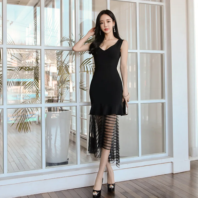 

2019 Spring And Summer Korean-style Sexy V-neck Lace Joint Flounced Mid-length Irregular Sheath Dress