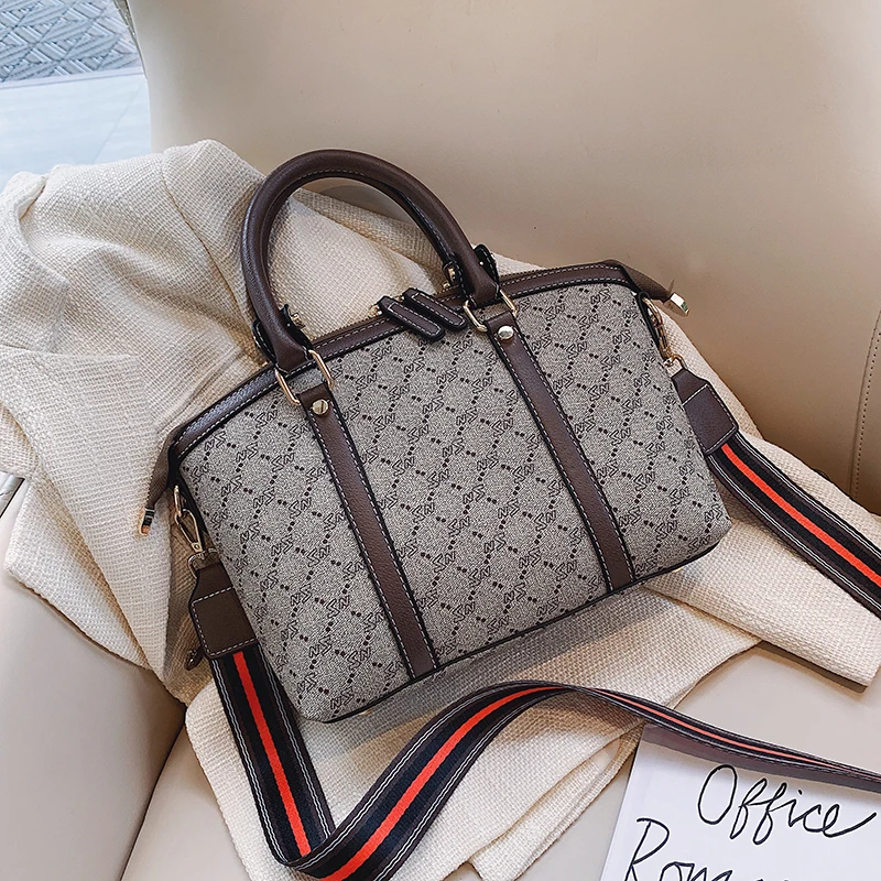 

Vintage Letter Bags for Women Crossbody Tote Bag Luxury Handbags Women Shoulder Bags Ladies Shoulder Bag 2019 Famous Brands Sac