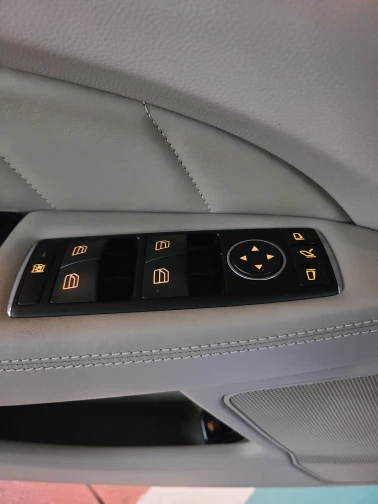 Kuinayouyi Carbon Fiber Red Car Window Glass Lifting Buttons Frame for Mercedes a B C E G CLA CLS GLE GLS GLA GLK ML GLClass
